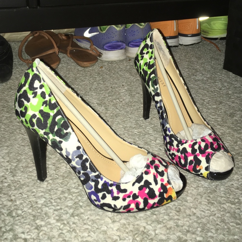Colorful leopard print heels